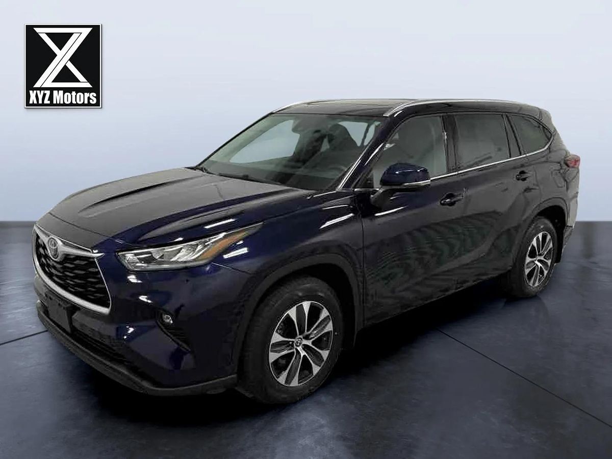 Sold 2021 Toyota Highlander XLE in Grand Rapids